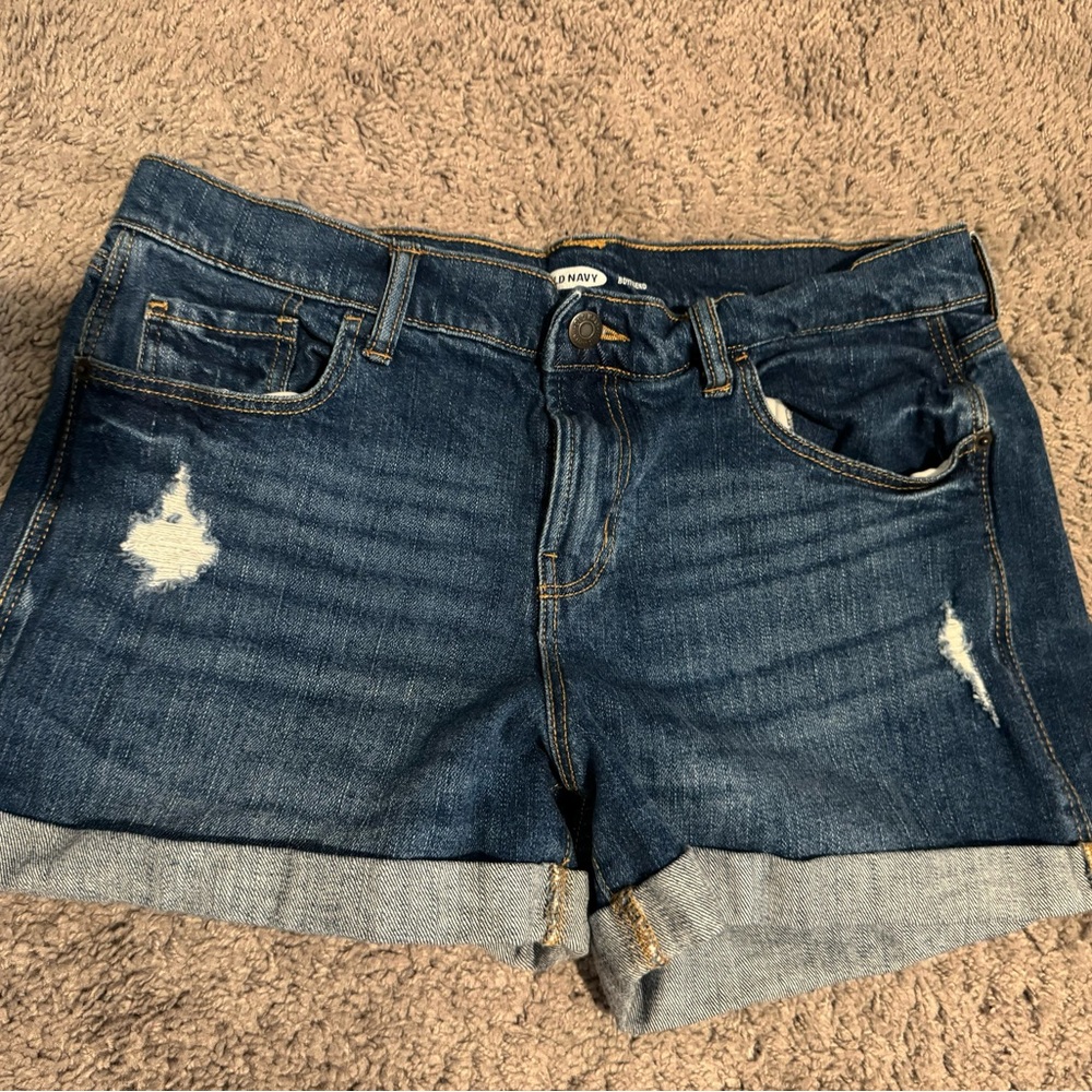 Old Navy Women’s Shorts- size 10, good  used condition.